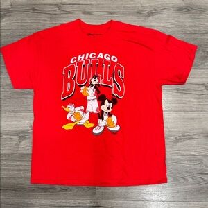 Disney x Junk Food Clothing Colab NBA Chicago Bulls Men’s Tee Size Large